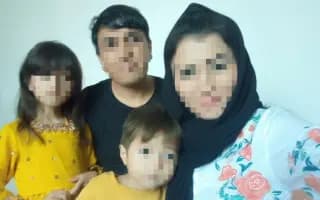 Has ayudado a Saima y su familia a escapar del régimen talibán y vivir seguros